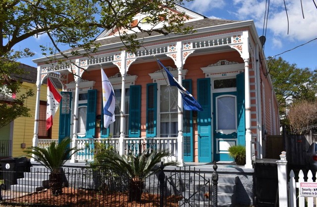 Algiers Point 2 bed, 1 bath near French Quarter, Federal City and CBD