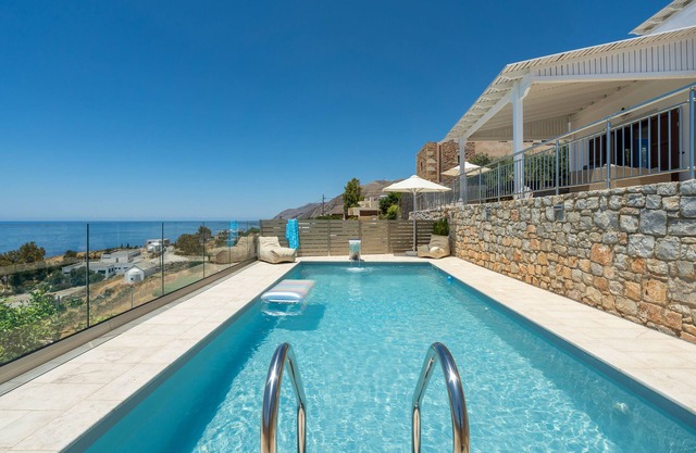 ALÍA, modern house in village, magnificent sea and coastal views!