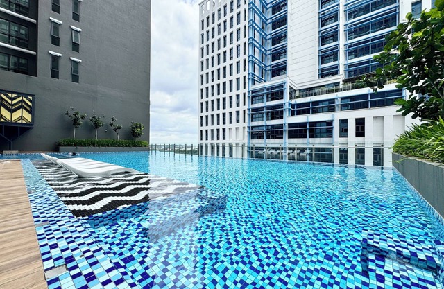Alinea Suites