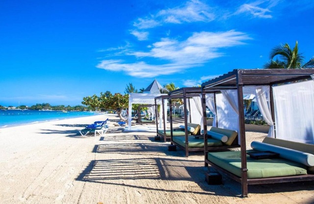 ALL INCLUSIVE Azul Beach Resort Negril by Karisma