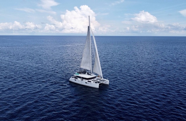 All Inclusive stay on luxury catamaran AMURA with captain and chef