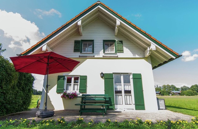 Alluring Holiday Home in Ubersee with Whirlpool
