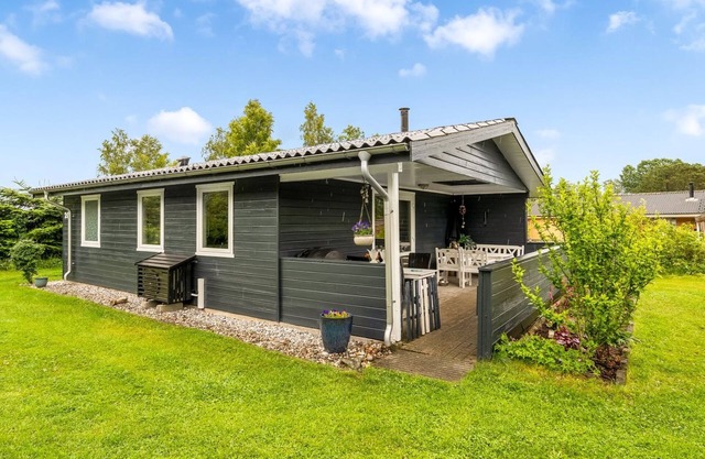 "Alste" - 900m from the sea by Interhome