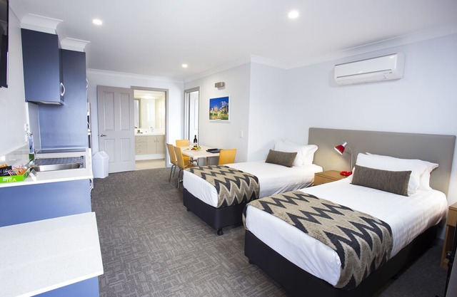 Altitude Motel Apartments