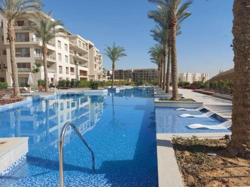 Alumia Marigold Suite 3BR Apt Pool Access