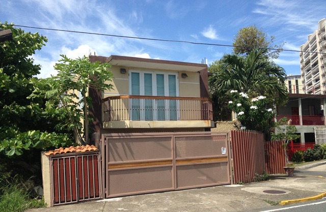 Amazing 2 BR Apartment near Old San Juan, Cruise Ports and Airport-WIFI-Parking