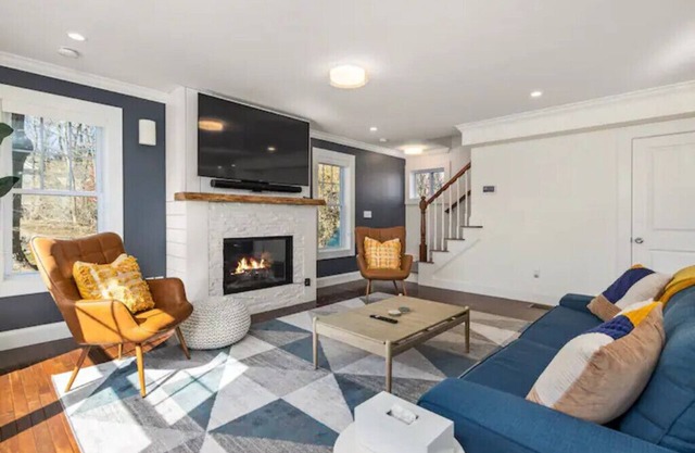 Amazing harbor/ocean views of Pepperrell Cove