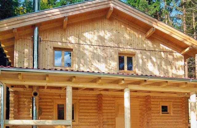 Amazing home in Unterweissenbach