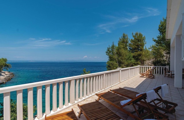 Amazing home in Blato with WiFi