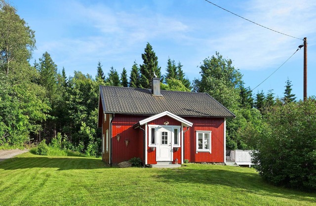 Amazing home in Halden with WiFi