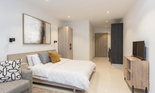 Amazing Two Bedroom Apartment Space Available