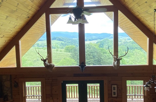 Amazing! Unobstructed Long-Range Mountain Views at 3700’ elevation with Hot Tub