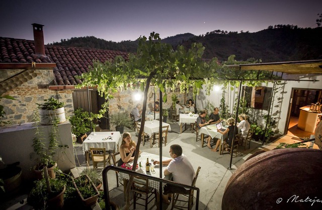 Ambelikos Traditional AgroHotel