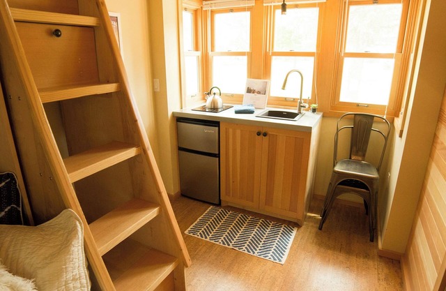 American Aspen – Experience Tiny Living at Its Coziest Near Estes Park & Boulder