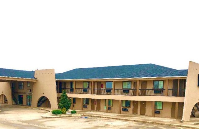 Americas Best Value Inn Yukon