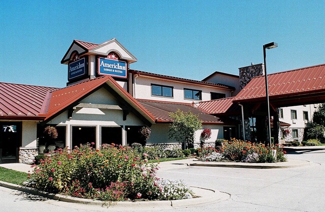 AmericInn by Wyndham Oswego