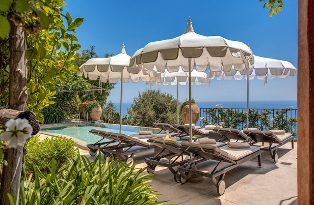 AMORE RENTALS - Villa Angelina with private Pool, Sea View, Chef and Breakfast Ideal for Weddings