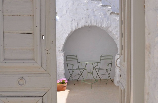 AMORGOS Chora-Elegant mansion,courtyard and sea view terrace