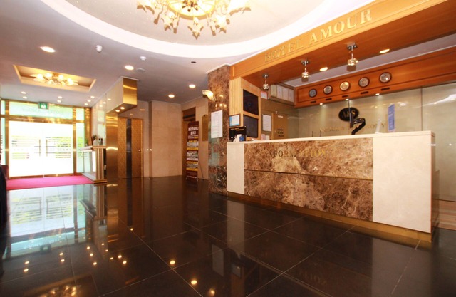 Amour Hotel
