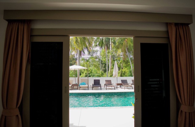 Ampha Place Hotel