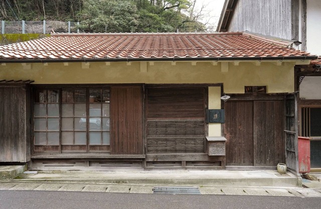 An old folk house in the back alley of a hot sprin/Oda Shimane