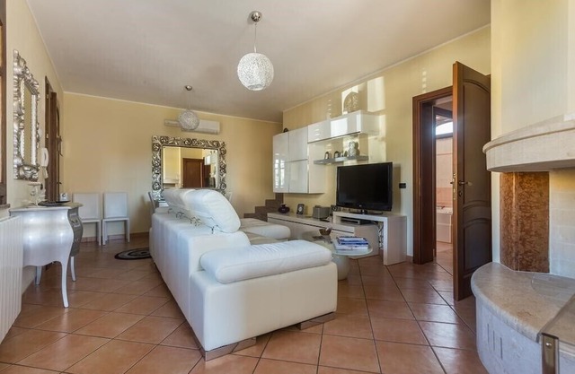 Anaele House Apartments 1 Floor DX