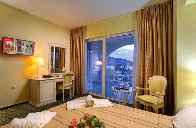 Angelika Pallas Hotel