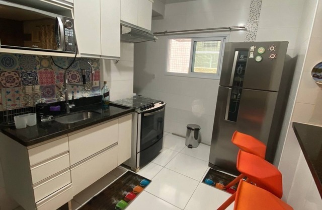APARTMENT 2 BLOCKS FROM THE BEACH, WITH BARBECUE, FULLY EQUIPPED AIR CONDITIONING, GREAT LOCATION!