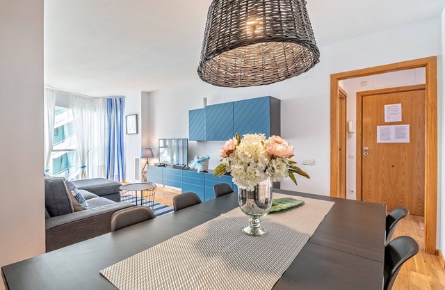 Apartamento lujo& piscina junto Barcelona Centro