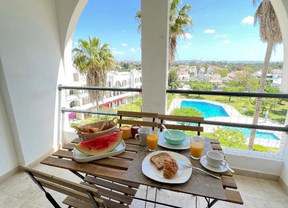 Apartamentos Ninho Das Gaivotas Garden 