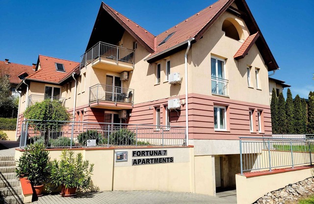 Apartement with pool and WIFI
