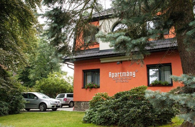 Apartmány U Červeného stromu