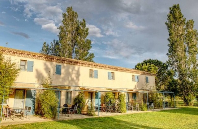 Apartment with pool in the Camargue - family time in a great complex
