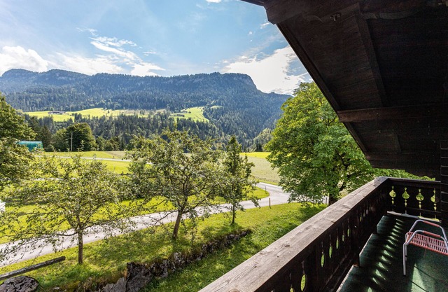 Apartment 'Weissbacher' with Mountain View, Shared Garden and Wi-Fi