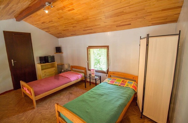 Apartment 1 bedroom and mezzanine 1 km from the lake