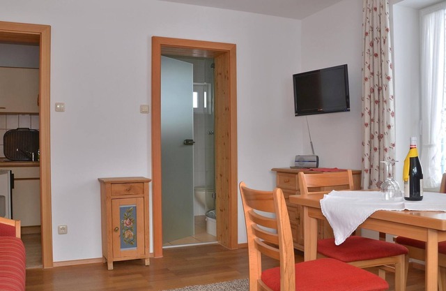 Apartment - 1 bedroom with shower / WC "8" - Gästehaus Sonnenhof - Family Birschel