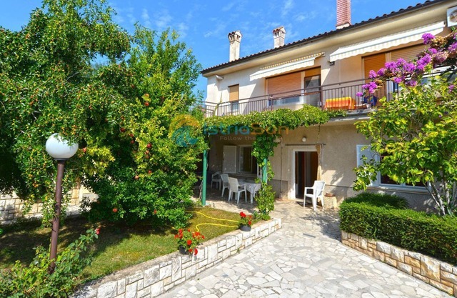 Apartment 1122/36452 (Istria - Liznjan), 700m from the beach