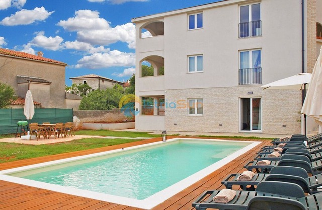 Apartment 1742/18125 (Istria - Liznjan), Budget accommodation, 1500m from the beach