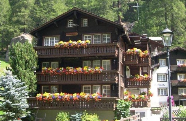 Apartment ∙ 2 bedrooms ∙ 4 guests