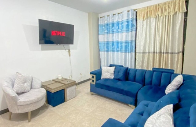 Apartment 2 bedrooms, 6 beds, private balcony, near malecon restaurants