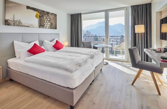 Apartment 2 Medium with balcony incl. breakfast buffet for 1-2 persons