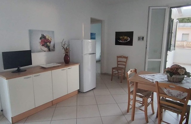 APARTMENT 250 MT FROM THE SEA A FEW KM FROM GALLIPOLI with car