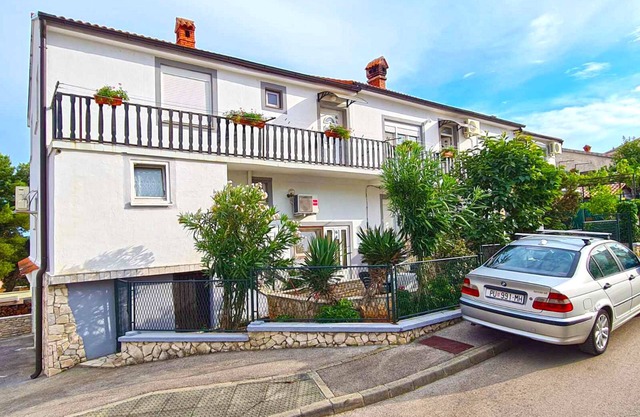 Apartment 320/731 (Istria - Liznjan), 1750m from the beach