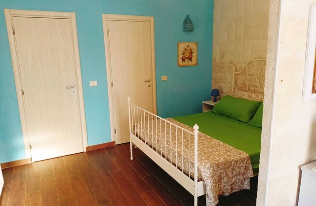 APARTMENT 4 SLEEPS IN A VILLA ONLY 100MT FROM THE SEA OF SAND