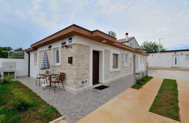 Apartment 600 m from the sea