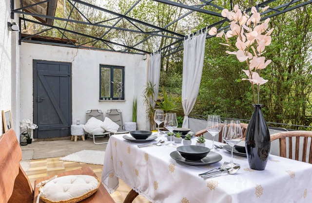 Apartment 'Alb Glück 2' with Private Terrace, Private Garden and Wi-Fi