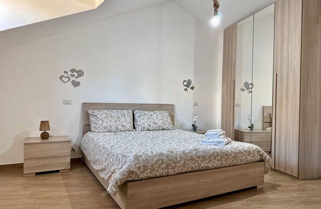 Apartment 'Alba E Tramonto' with Mountain View, Wi-Fi and Air Conditioning