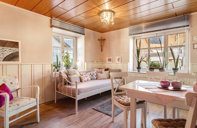 Apartment 'Alte Post' with Shared Terrace, Shared Garden and Wi-Fi