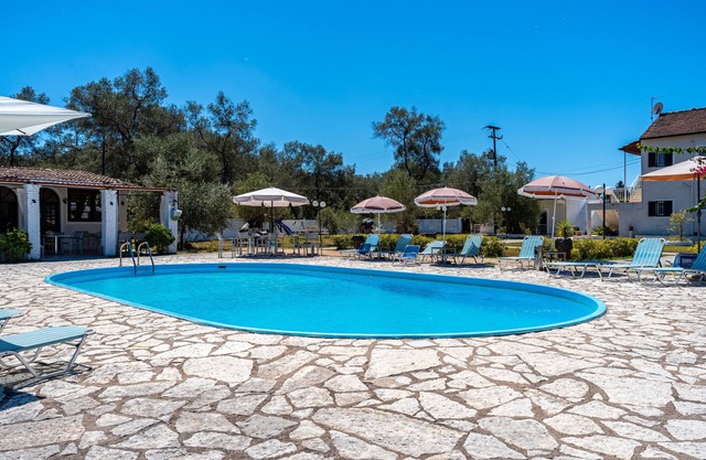 Apartment 'Alykes Family Resort Triple Room 1' with Balcony, Wi-Fi and Air Conditioning