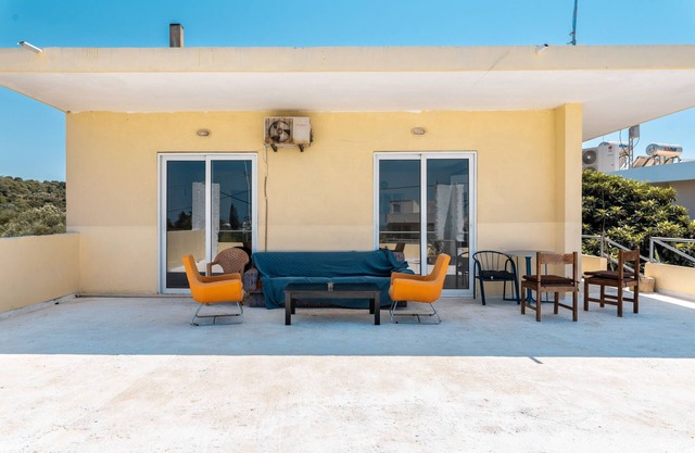Apartment 'Anthi 1 For 3 People' with Shared Terrace, Shared Garden and Air Conditioning